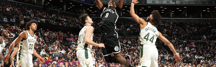 足球游戏-利德尔21分萨拉夫19+5 篮网主场力克雄鹿|迪昂|布鲁克林篮网队|密尔沃基雄鹿队|德雷克·鲍威尔|诺曼·鲍威尔_新浪体育_新浪新闻